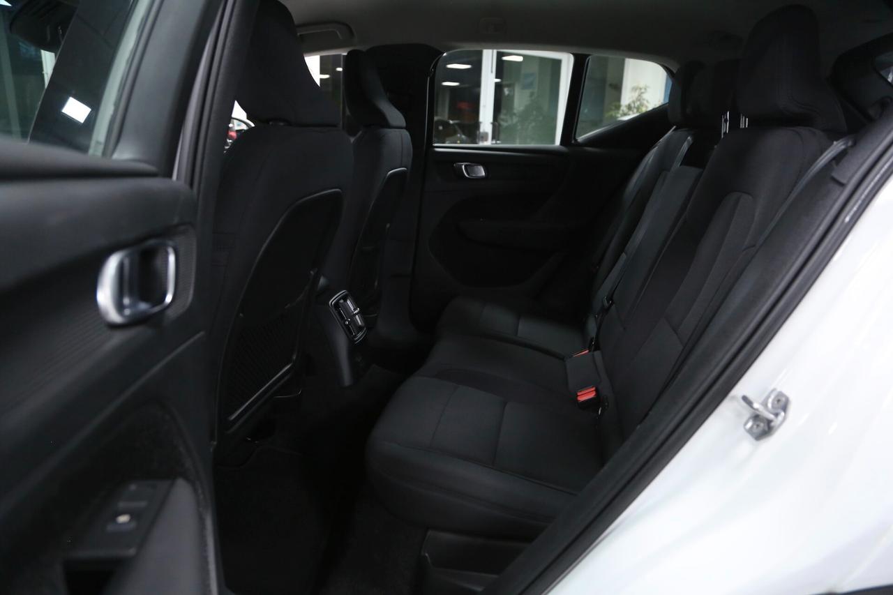 Volvo XC40 T5 Recharge Plug-in Hybrid Inscription Expression auto