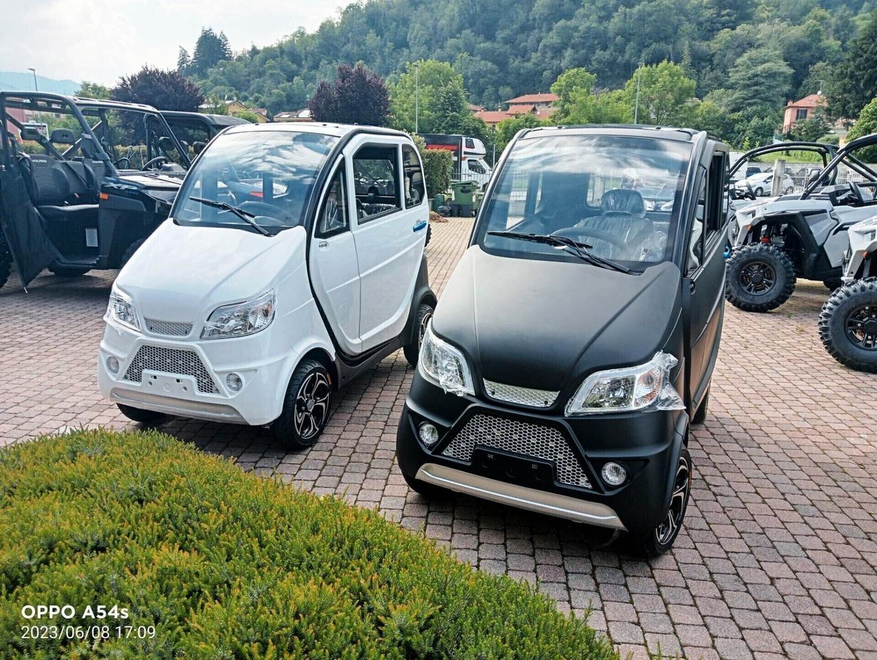 SCOOTER CHIUSO VITALE CABINATO ANZIANI O DISABILI