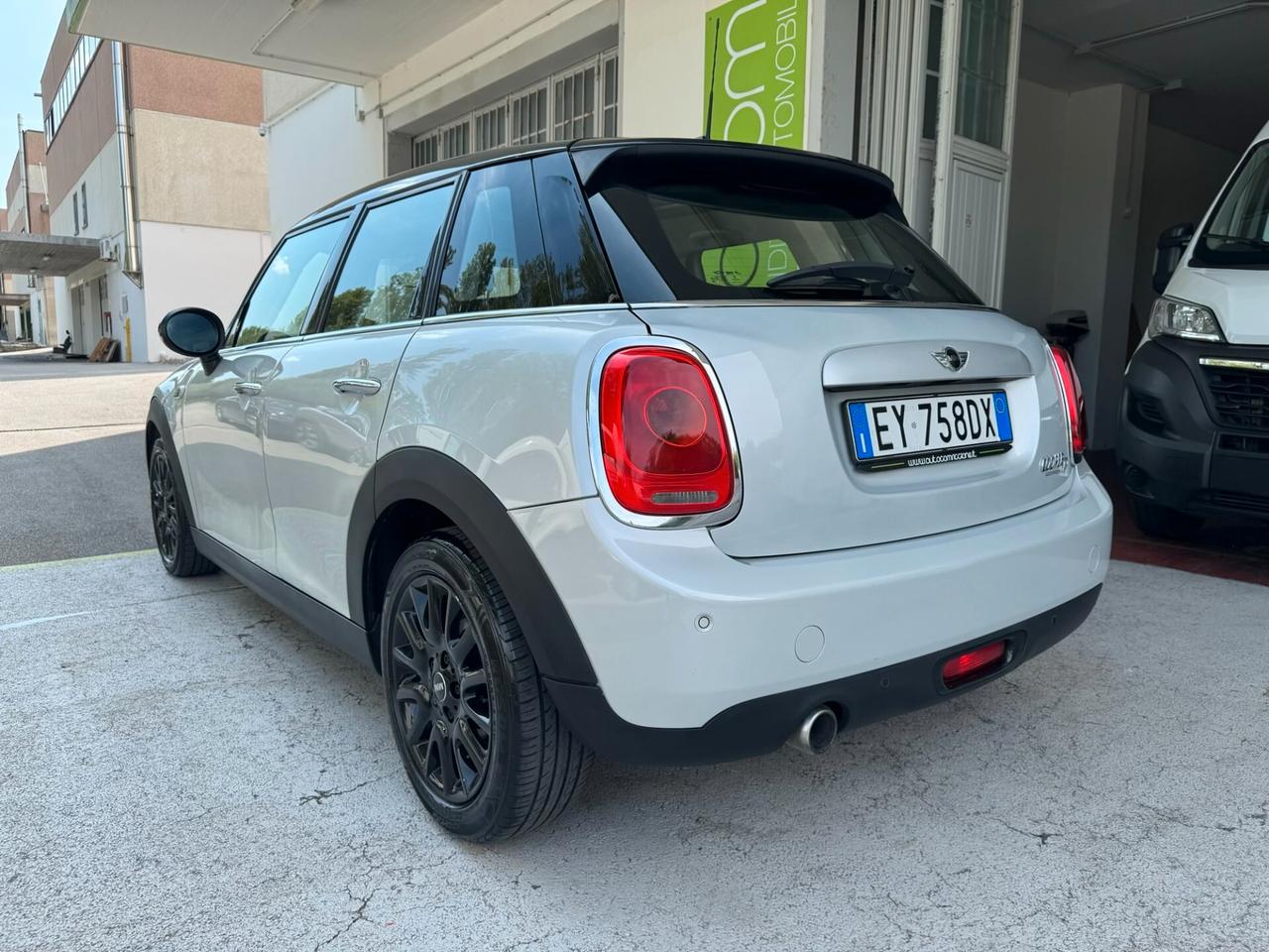 Mini CooperD 1.5 Business TURBO NUOVO-TETTO GAR24M