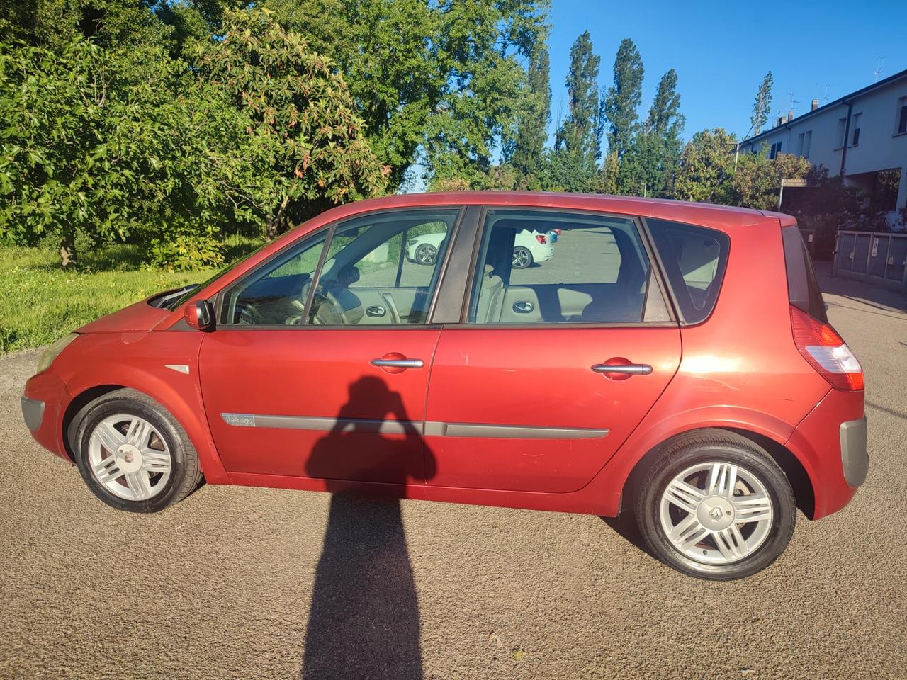 RENAULT SCENIC 1.6BENZINA POCHI KM LEGGERE