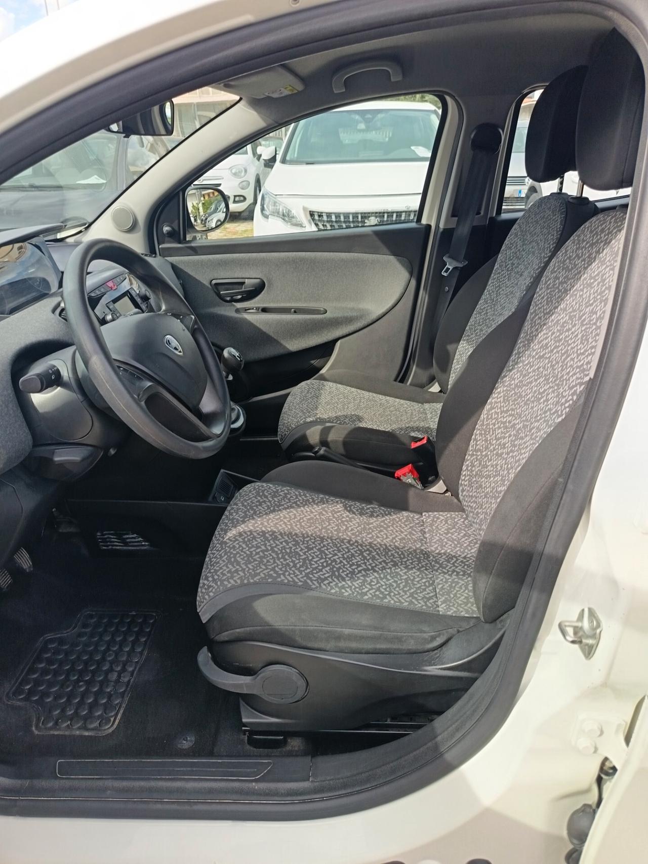 Lancia Ypsilon 1.2 69 CV 5 porte S&S Elefantino Blu