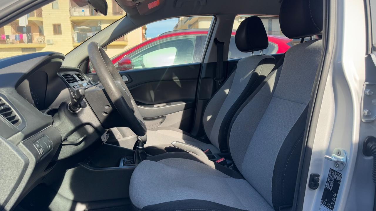 Hyundai i20 1.1 CRDi 12V 5 porte Comfort-2017