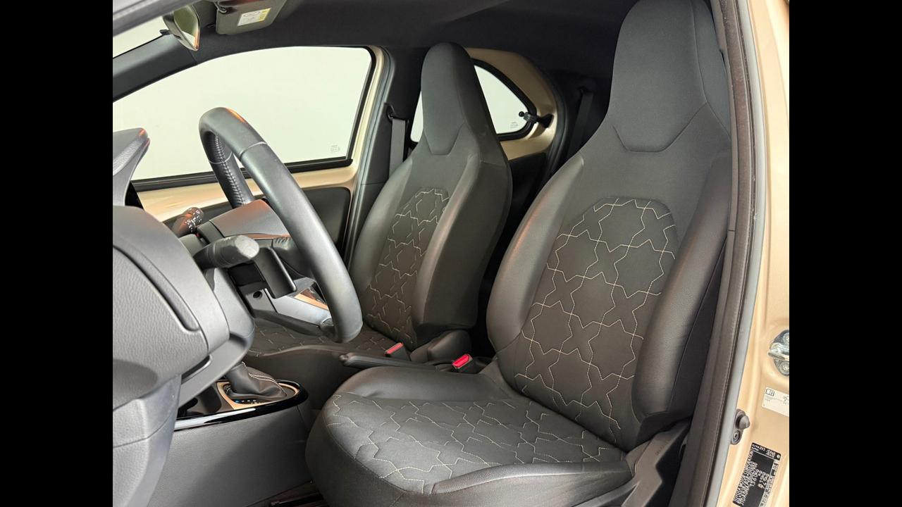 TOYOTA Aygo X - Aygo X 1.0 Lounge 72cv s-cvt