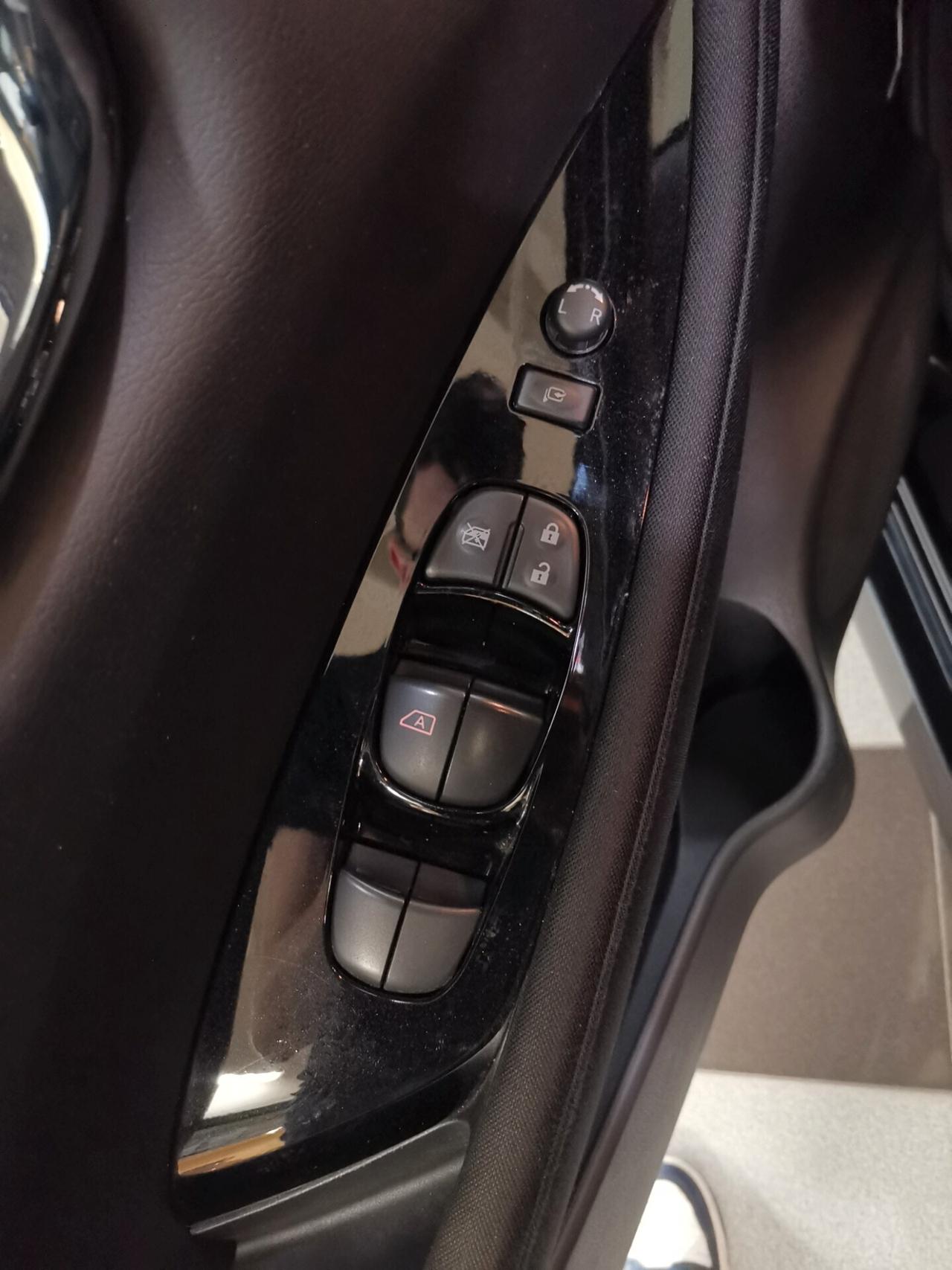 Nissan Leaf N-Connecta 40 kWh 06/2021