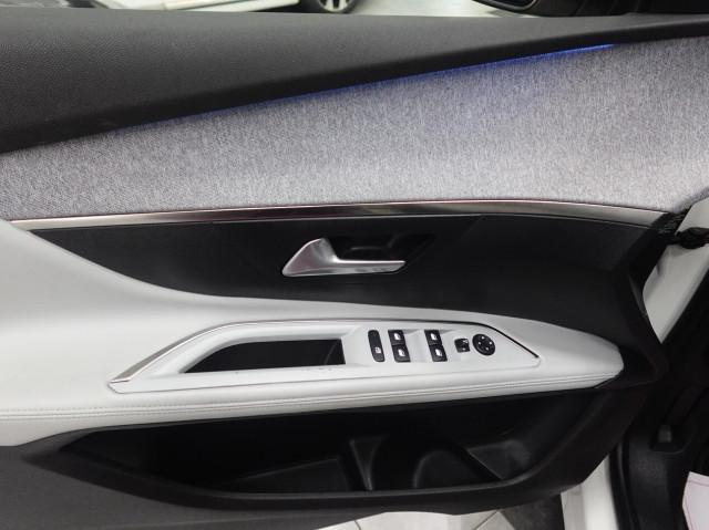 Peugeot 5008 1.5 BlueHDI 130 CV EAT8 ALLURE 7 POSTI
