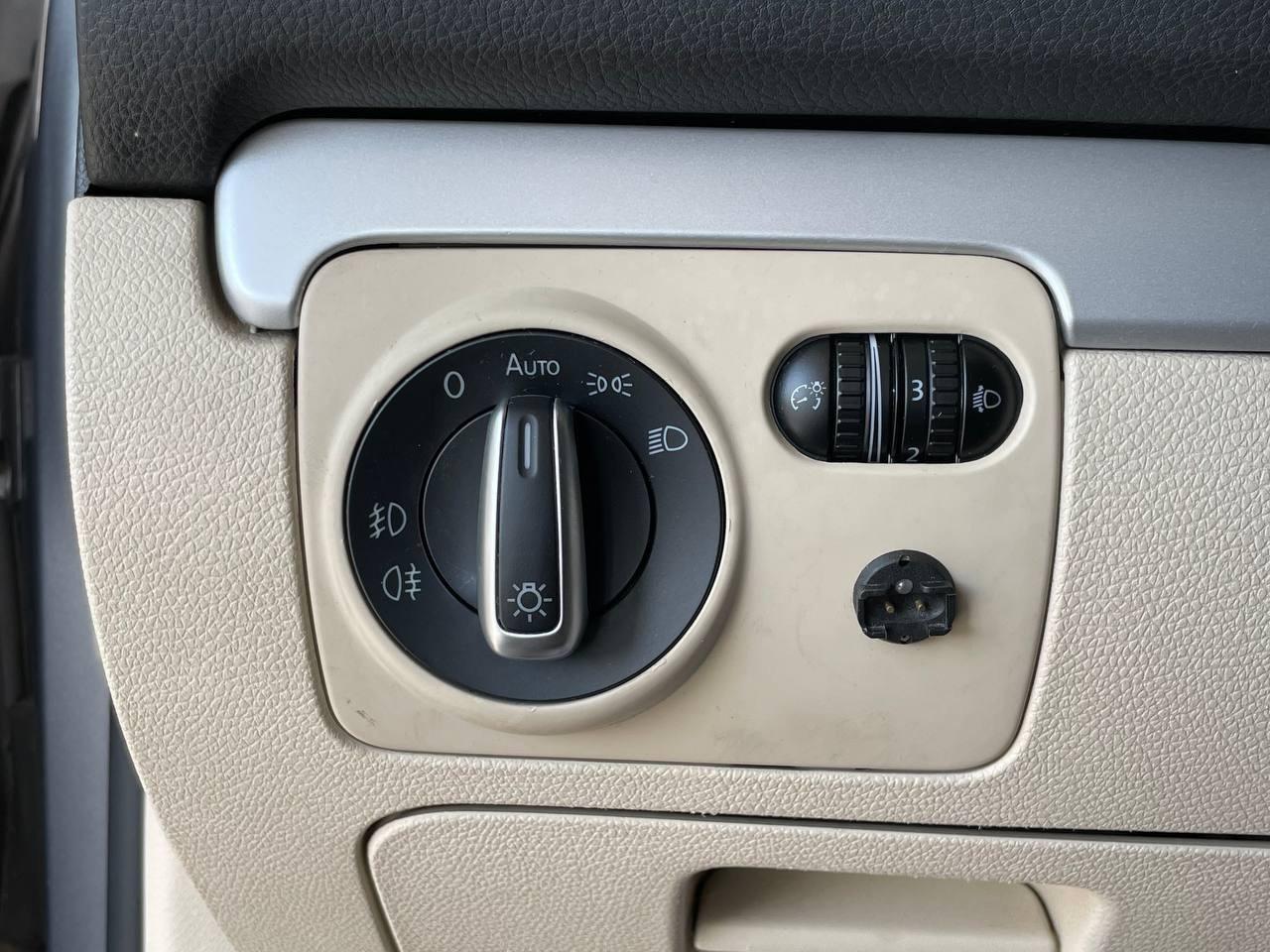 Volkswagen Golf VI - Interni in Alcantara