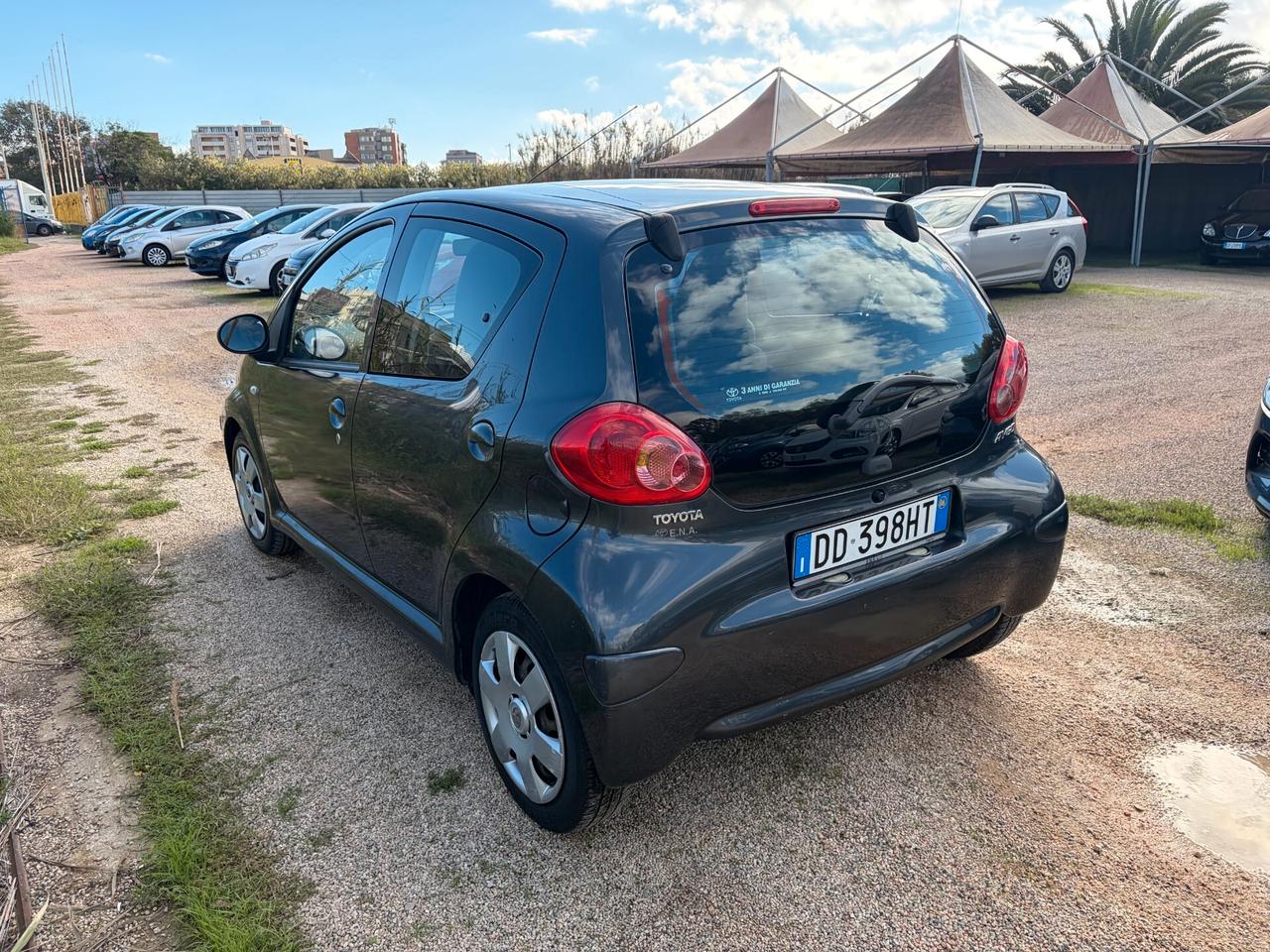TOYOTA AYGO 1.0 5 PORTE ADATTA NEOPATENTATI