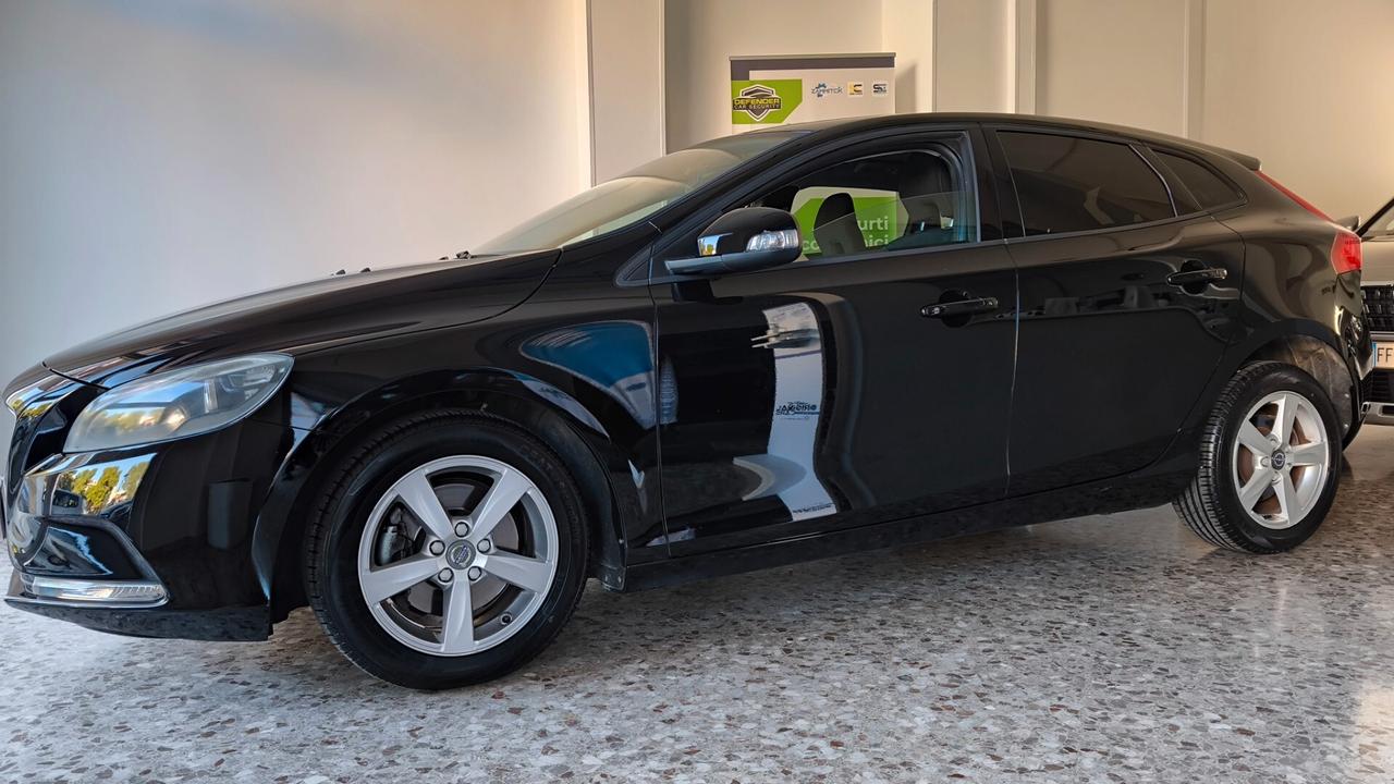 Volvo V40 D2 Kinetic