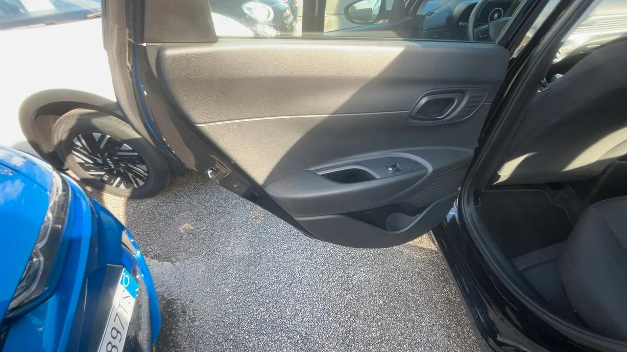 Hyundai i20 1.2 MPI MT Connectline