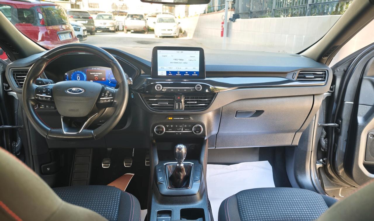 PARI A NUOVA KUGA ST-LINE 1.5dci 120cv full