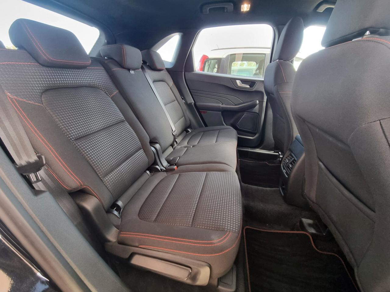 Ford Kuga 2.0 EcoBlue 120 CV aut. AWD ST-Line