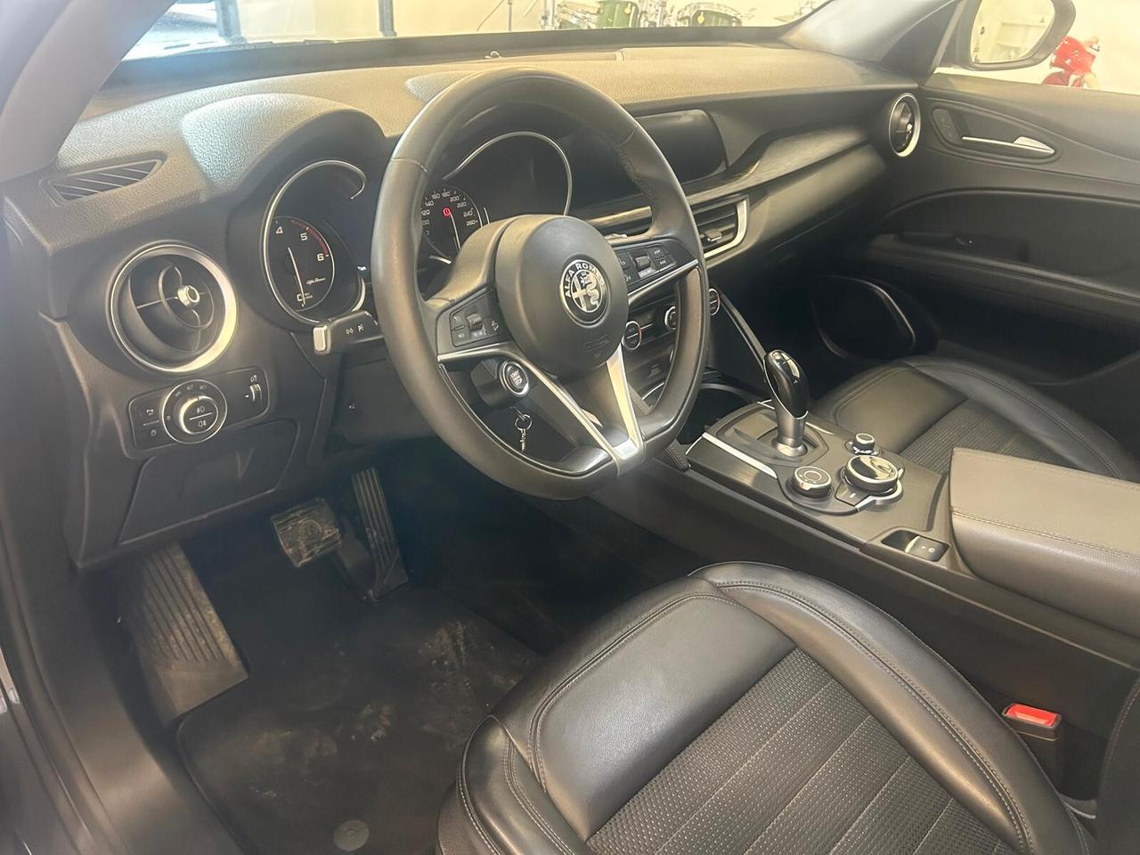 Alfa Romeo Stelvio 2.2 Turbodiesel 180CV AT8 Executive 2018