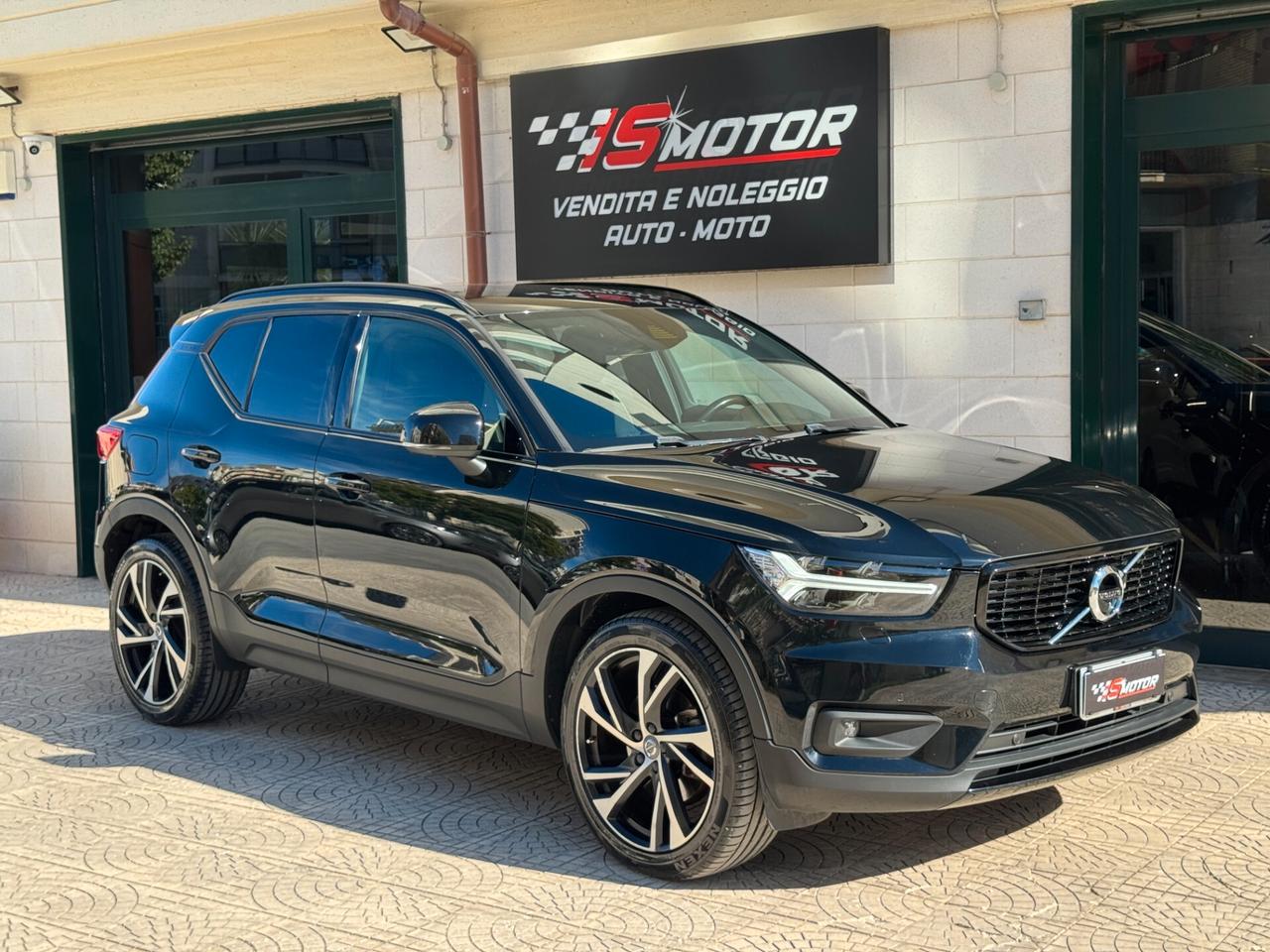 VOLVO XC40 2.0 D3 R-DESIGN AWD GEARTRONIC 150CV