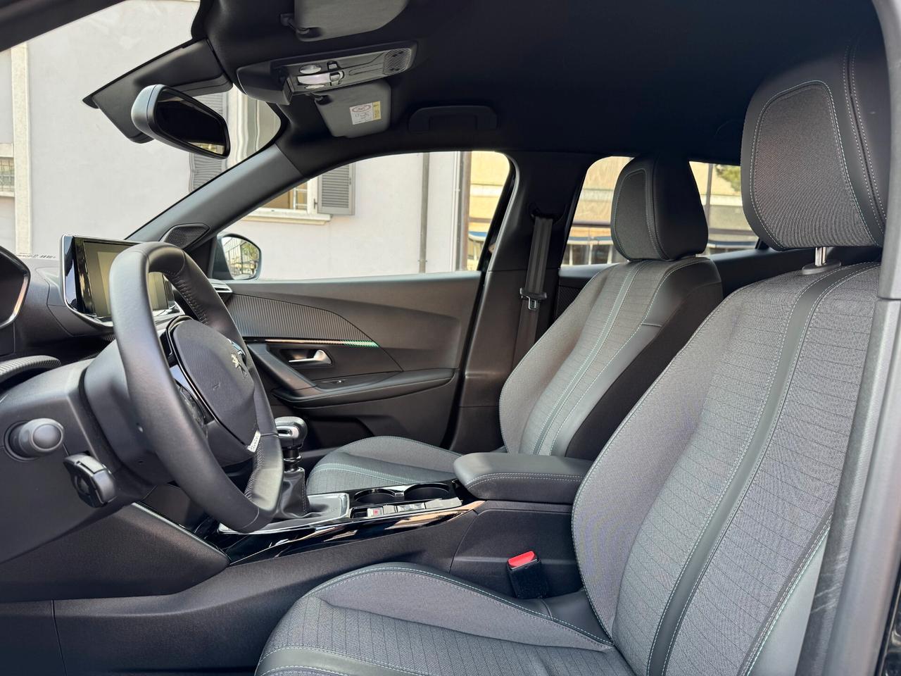 Peugeot 2008 PureTech 100 S&S Allure Pack