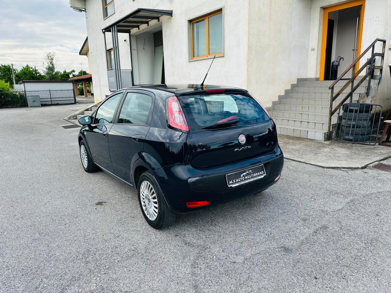 Fiat Grande punto 1.3 mjt 2011 270.000km neo patentati