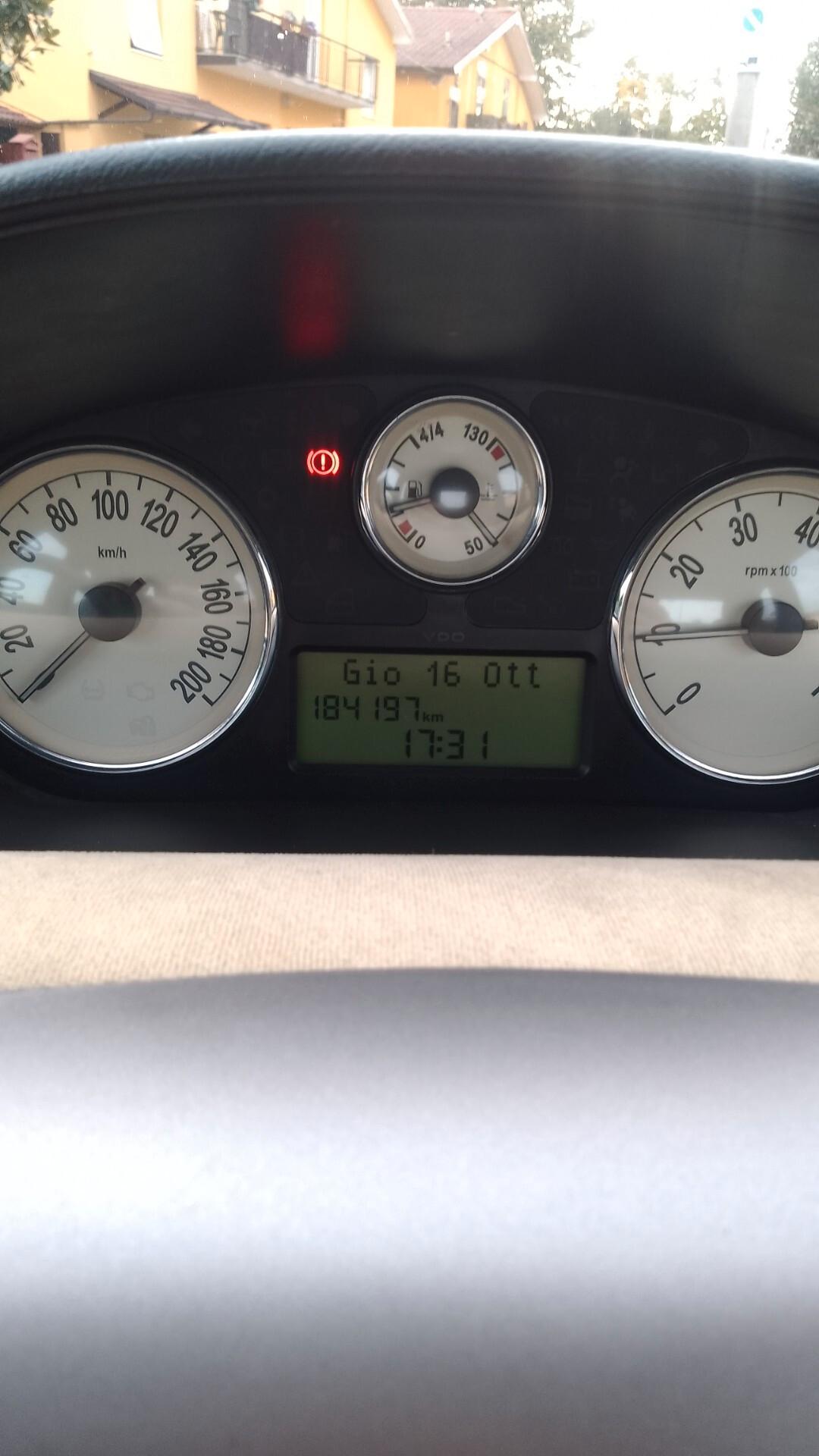 Lancia Ypsilon 1.2 16V 59kw NEOPATENTATI 05