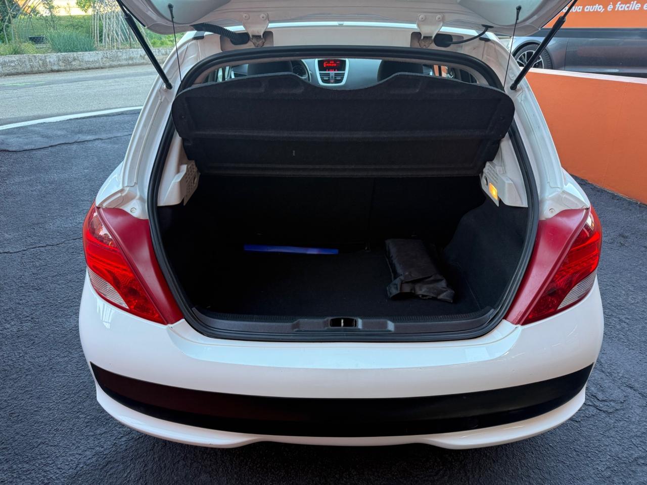 Peugeot 207 Plus 1.4 8V 75CV 5p. ECO GPL