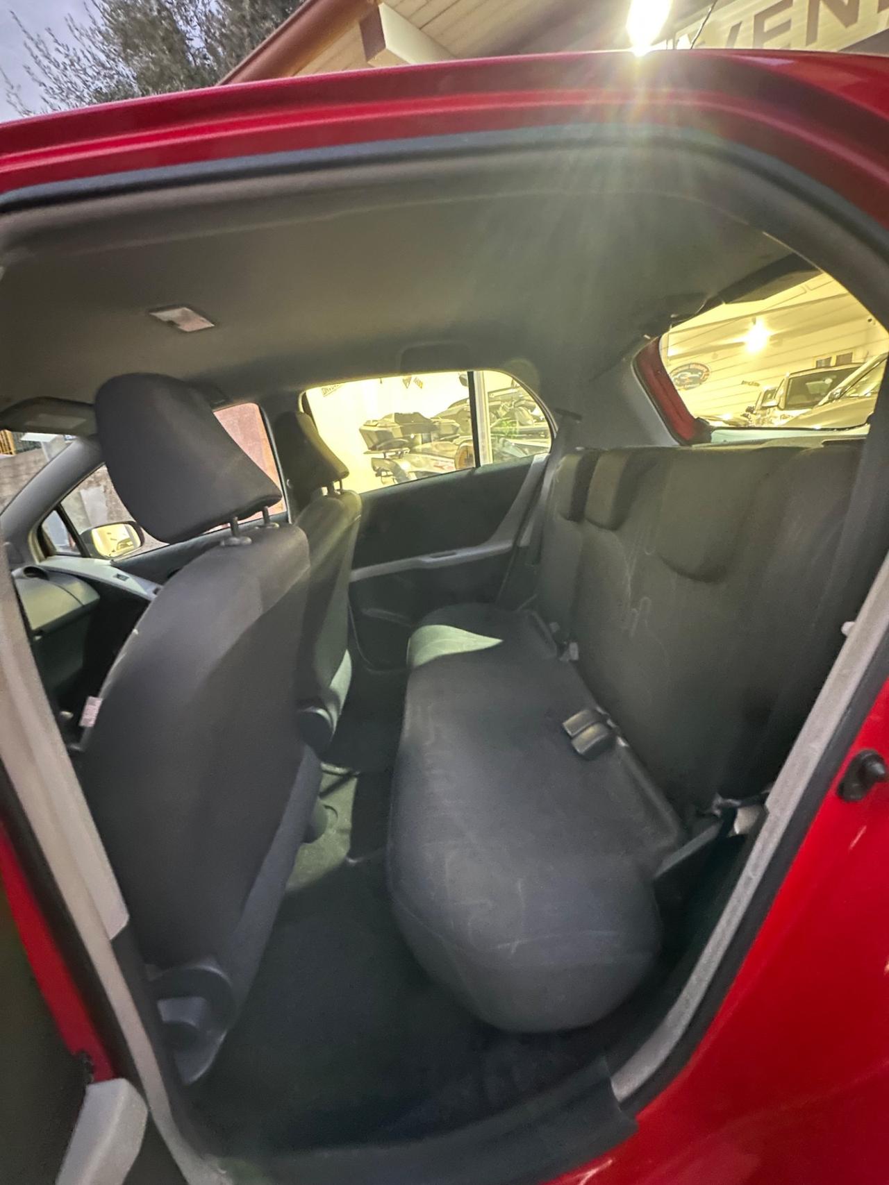 Toyota Yaris 1.0 5 porte Now