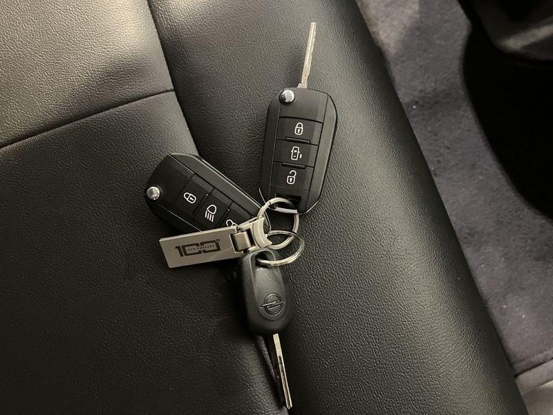 Opel Vivaro 2.0 Diesel 150CV Crew Cab DC Doppia Cabina 6 posti Autocarro