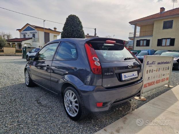 FORD Fiesta S 1.6 Tdci 90 Cv *Neopatentati*