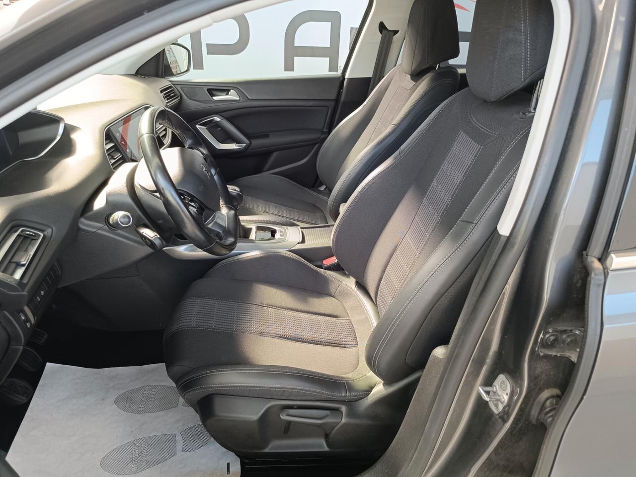 Peugeot 308 BlueHDi 130 S&S SW Active Business