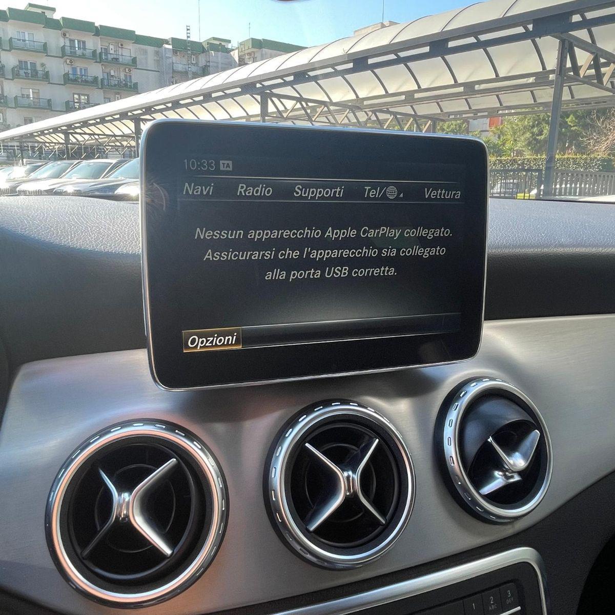 MERCEDES GLA 200D AUTOMATIC PREMIUM