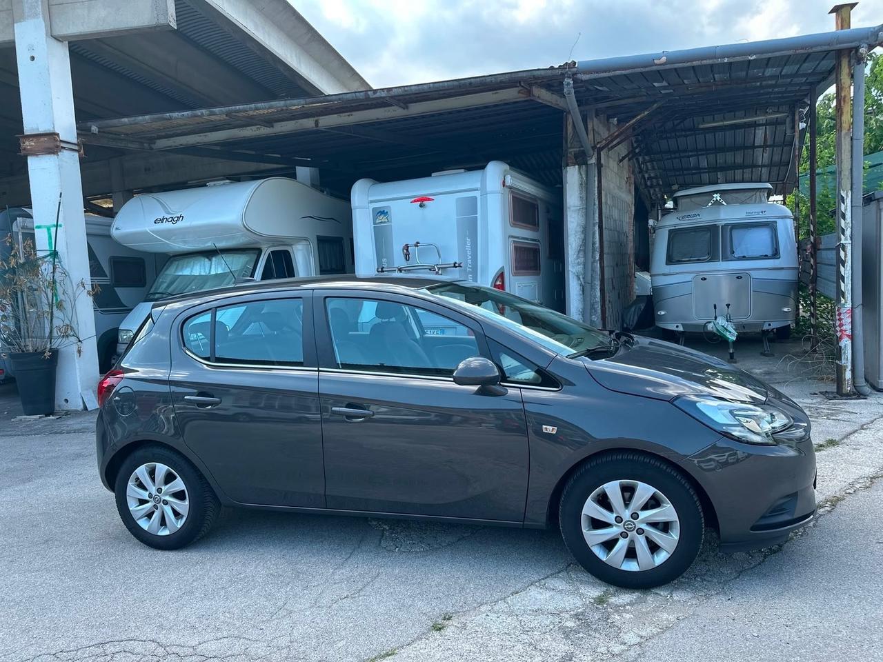 Opel Corsa 1.2 5 porte