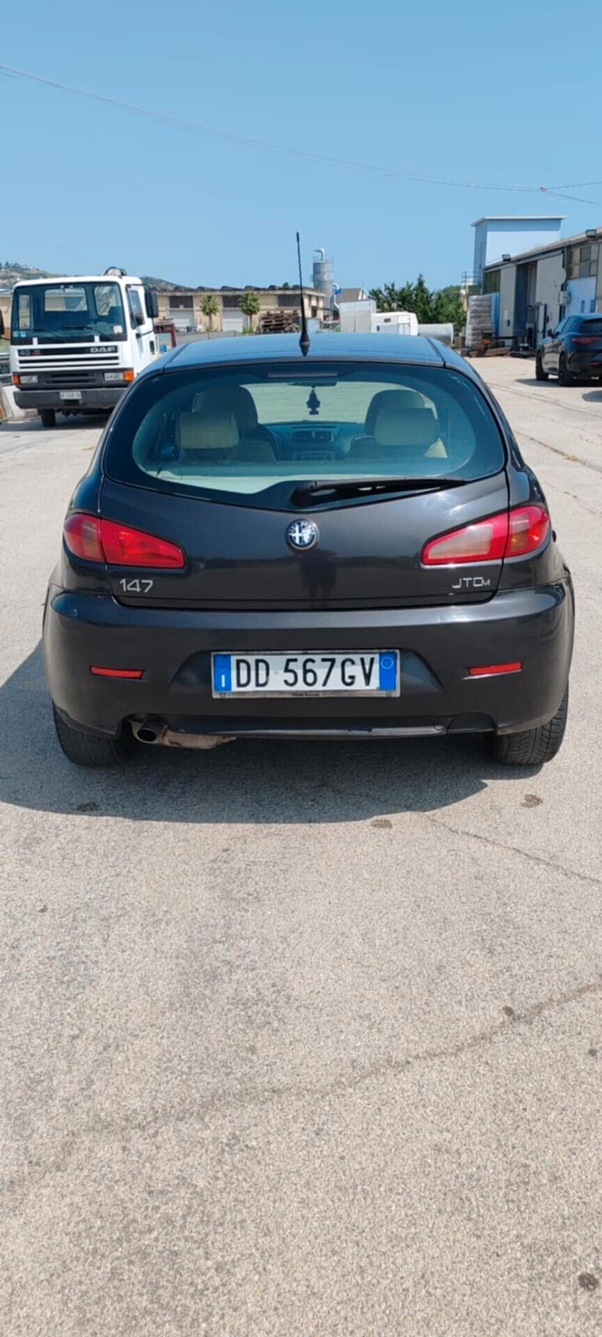 Alfa Romeo 147 1.9 JTD (120) 5 porte Collezione