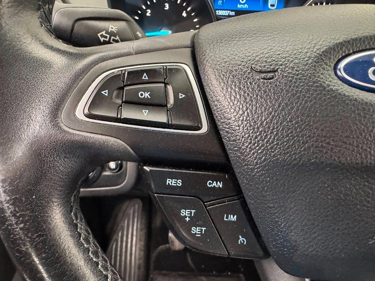 FORD KUGA 1.5 TDCI 120 CV. 2WD TITANIUM NAVI+CERCHI