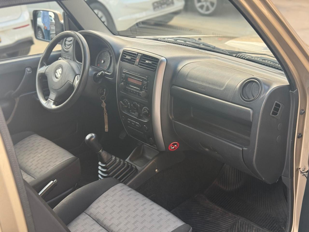 Suzuki Jimny 1.5D 4WD CLIMA-GANCIO TRAINO-DISTR. NUOVA