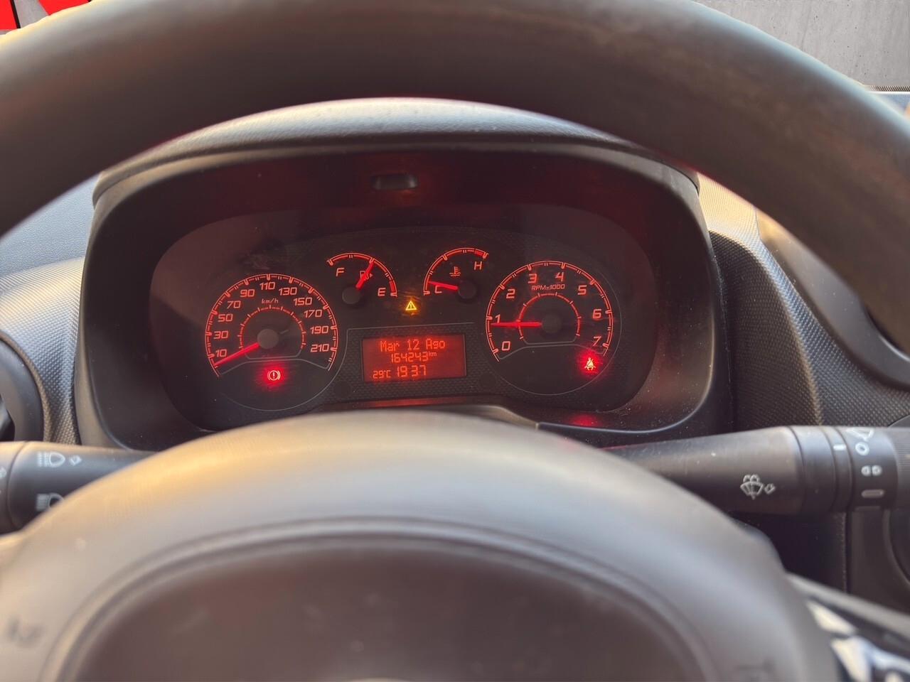 Fiat Fiorino 1.3 MJT 95CV Cargo SX N1