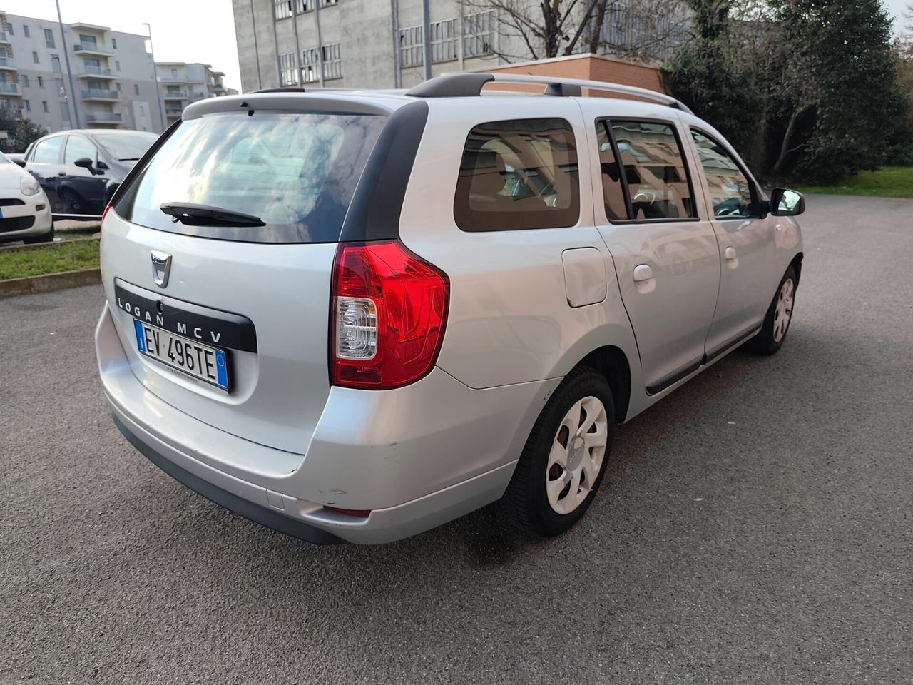 Dacia Logan MCV 1.5 dCi 8V 90CV Lauréate