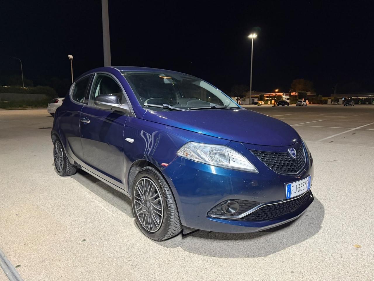 Lancia Ypsilon 1.3 MJT 95CV 2017 Perfetta garanzia