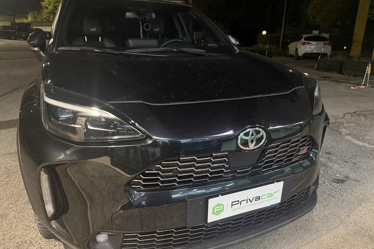 TOYOTA Yaris Cross 1.5 Hybrid E-CVT GR SPORT Black Sky