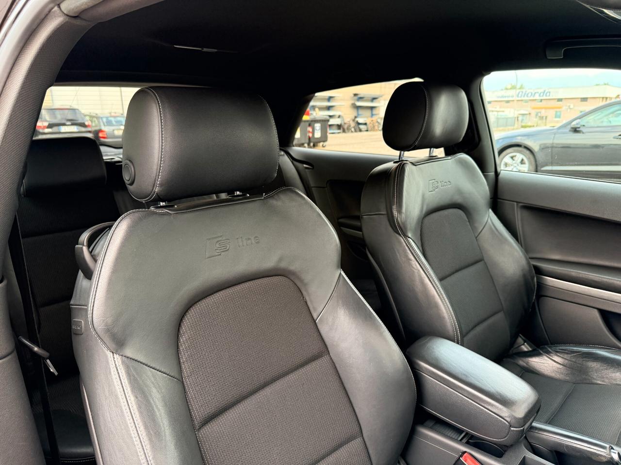 Audi A3 2.0 TDI 140CV S-LINE DOPPIO BLACK EDITION