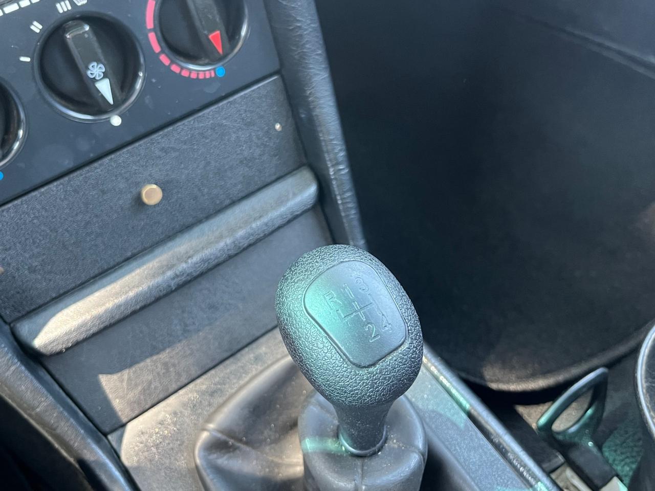 Mercedes benz 200 E w123 - Motore NUOVO