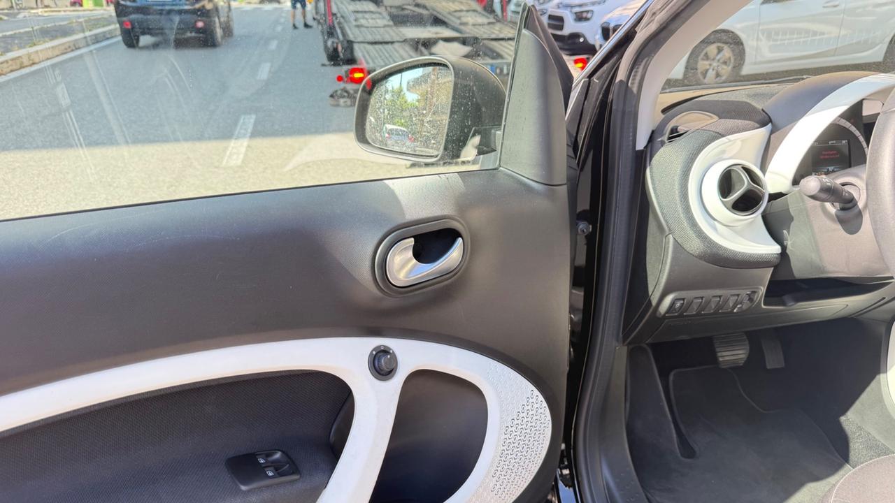 Smart ForTwo 90 0.9 Turbo twinamic PassionLED NAVI PANORAMA CERCHI PDC