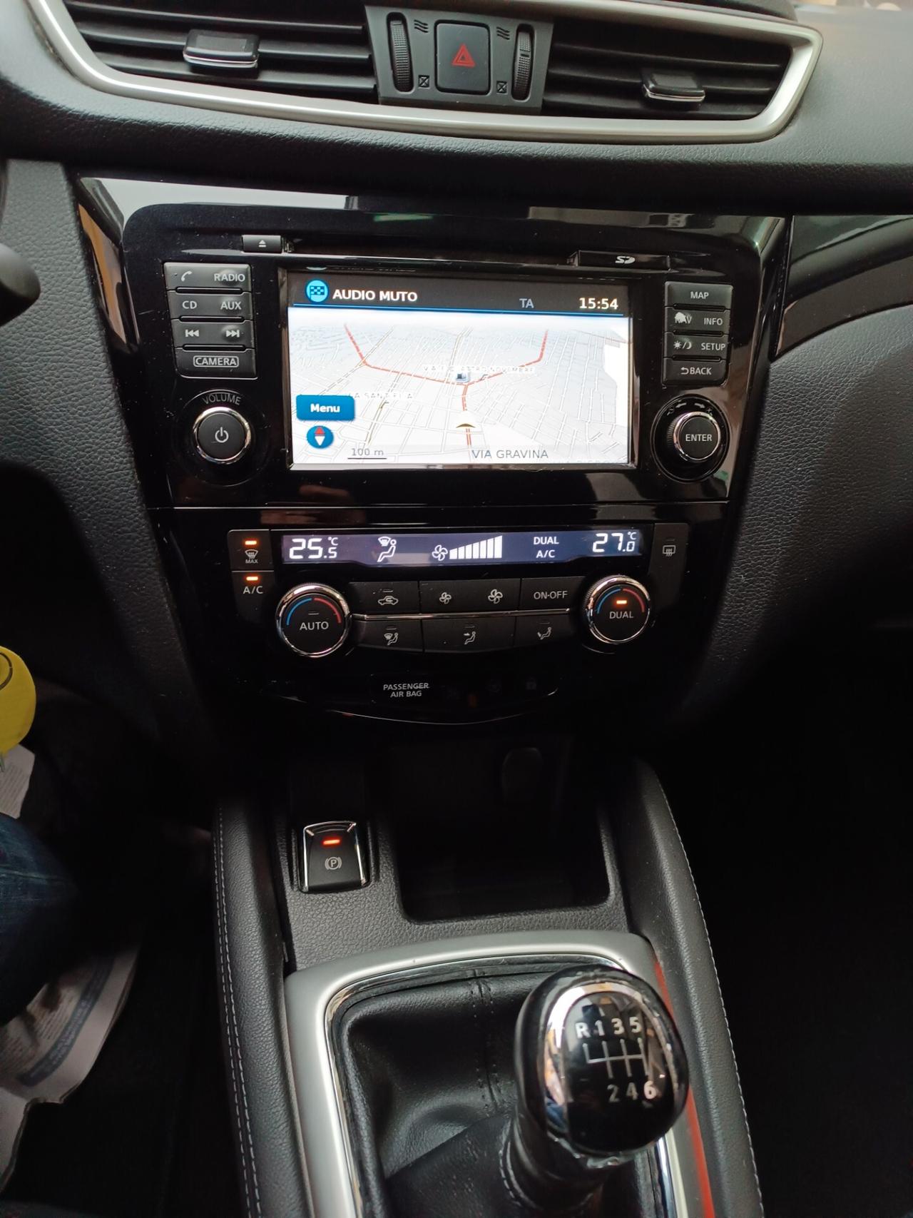 Nissan Qashqai 1.5 dCi TEKNA NAVI CAMERA FULL