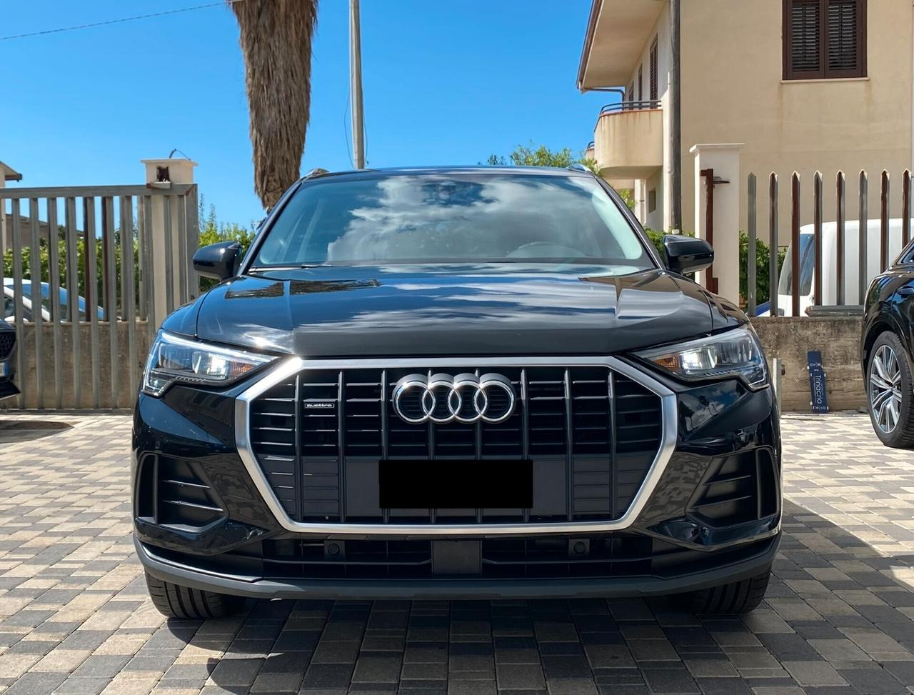 Audi Q3 Business 2.0 TDI 150CV s-tronic quattro 35