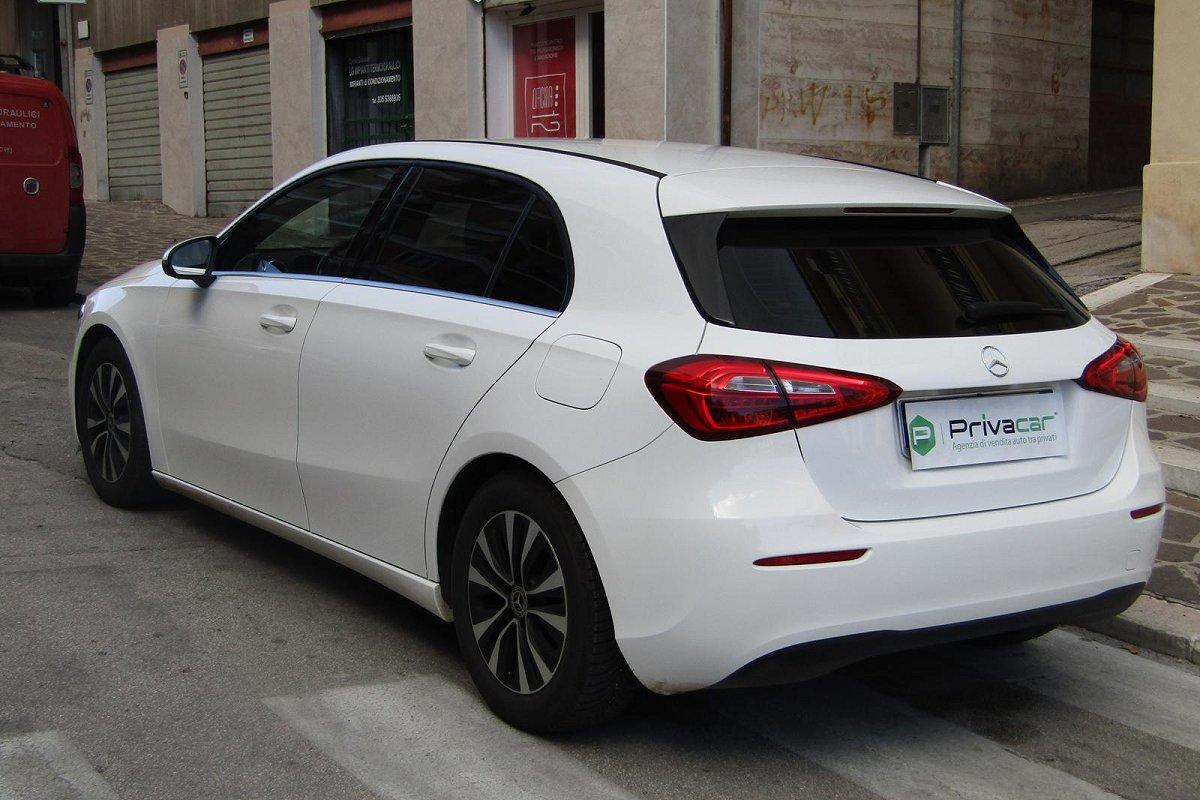 MERCEDES A 180 d Automatic Business