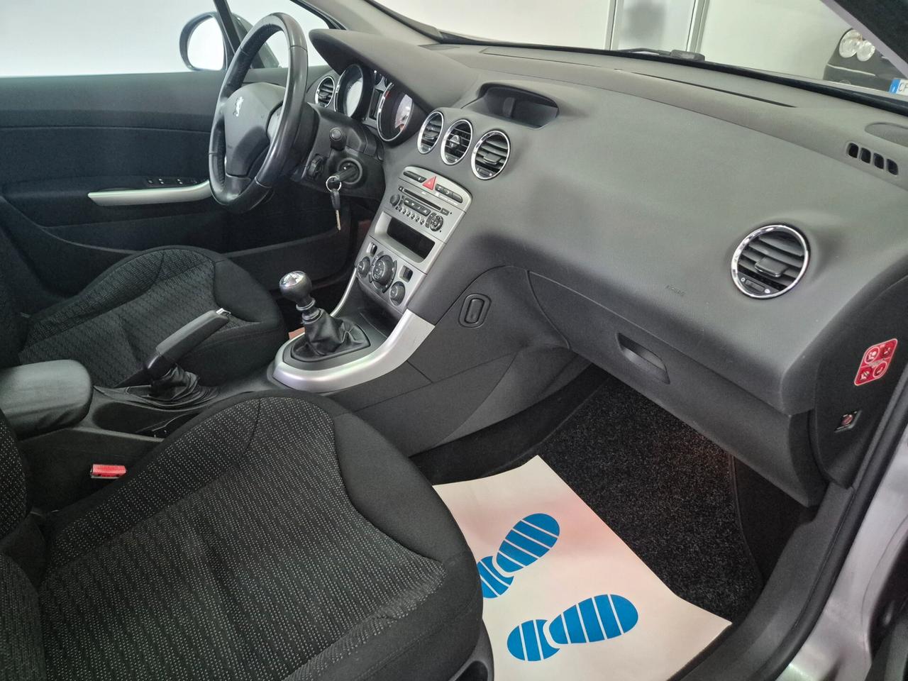 Peugeot 308 1.6 HDi 110CV SW Ciel Féline