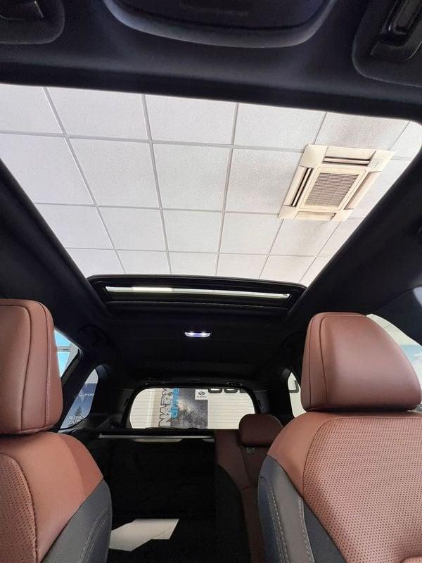 Subaru Forester 2.0 e-Boxer Premium auto