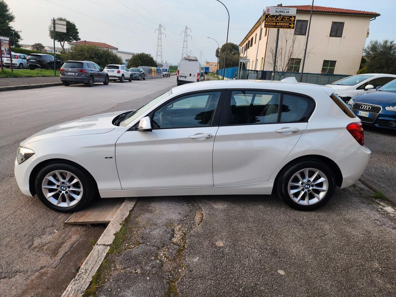 Bmw 120 120d 5p. Urban