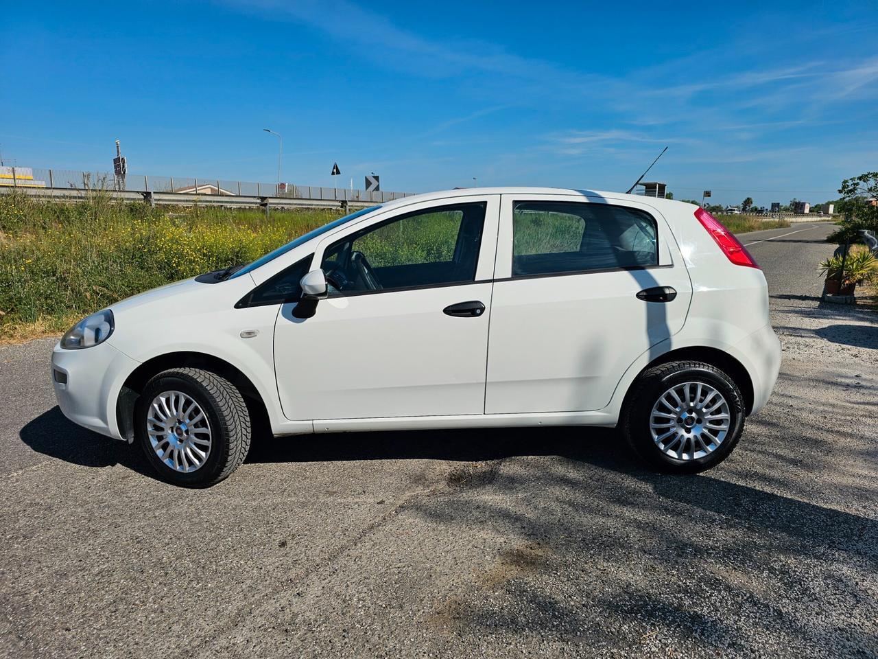 Fiat Punto 1.4 8V 5 porte Natural Power Street