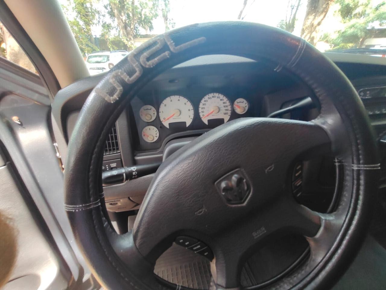 Dodge RAM SLT Long Cab