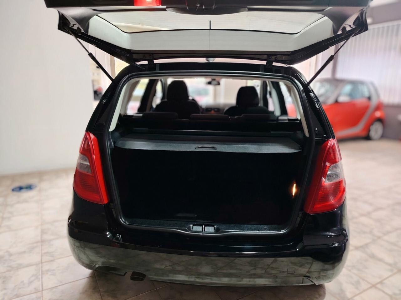 Mercedes-benz A 160 CDI BlueEFFICIENCY