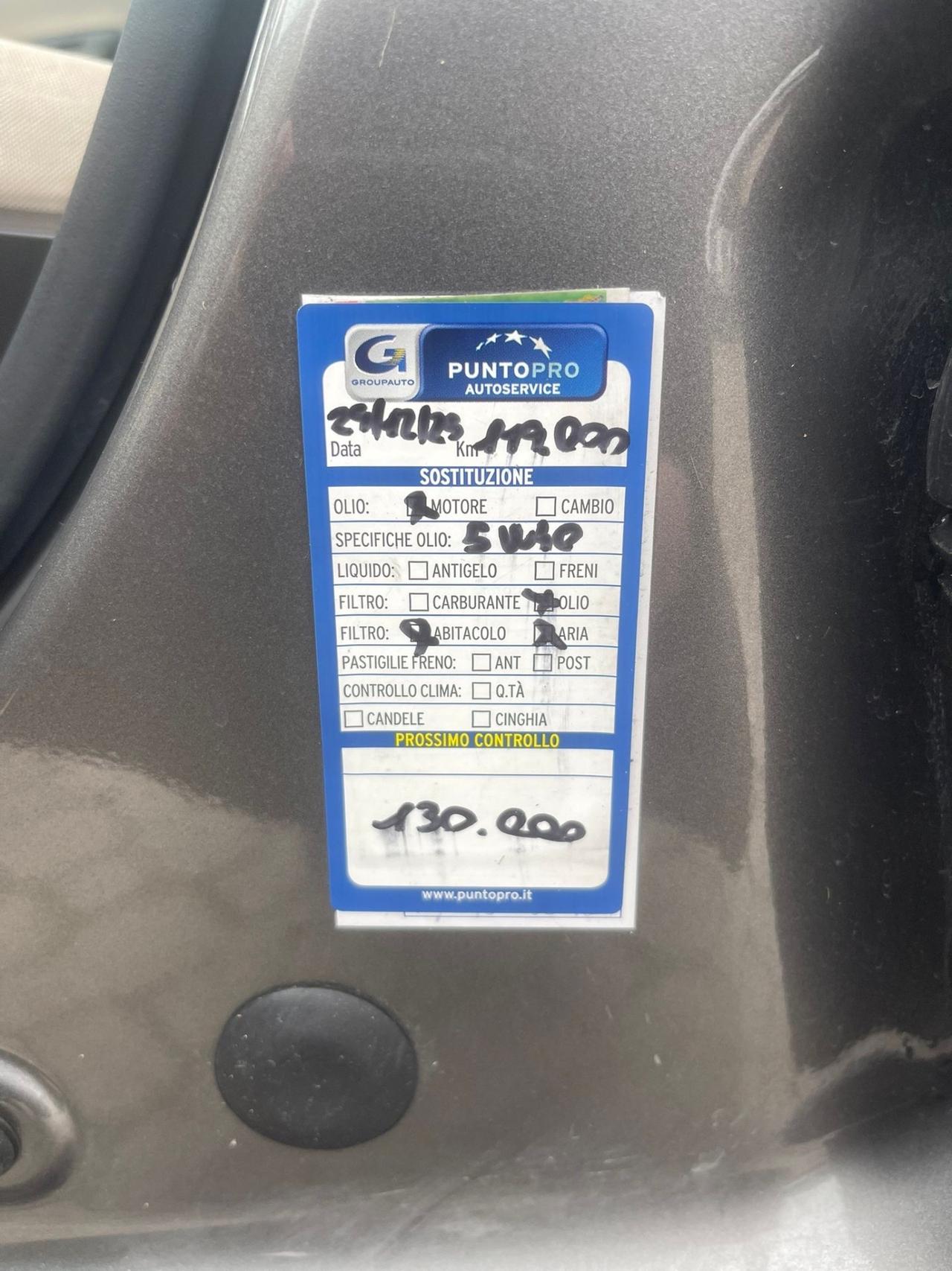 Lancia Ypsilon 0.9 TwinAir 85 CV 5 porte S&S DFN Platinum