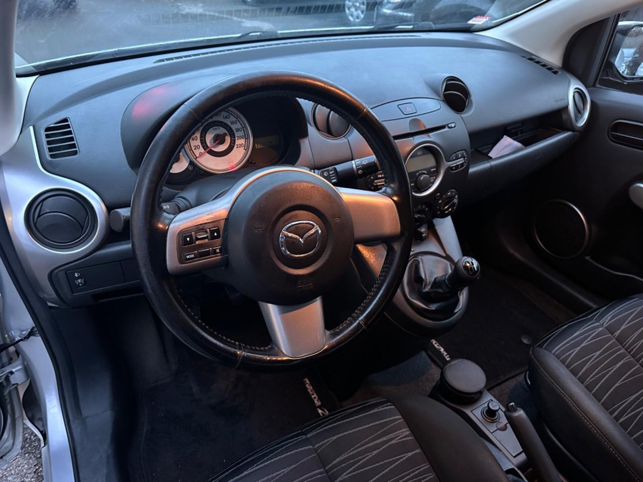 Mazda 2 Mazda2 1.3 16V *NEOPATENTATI*