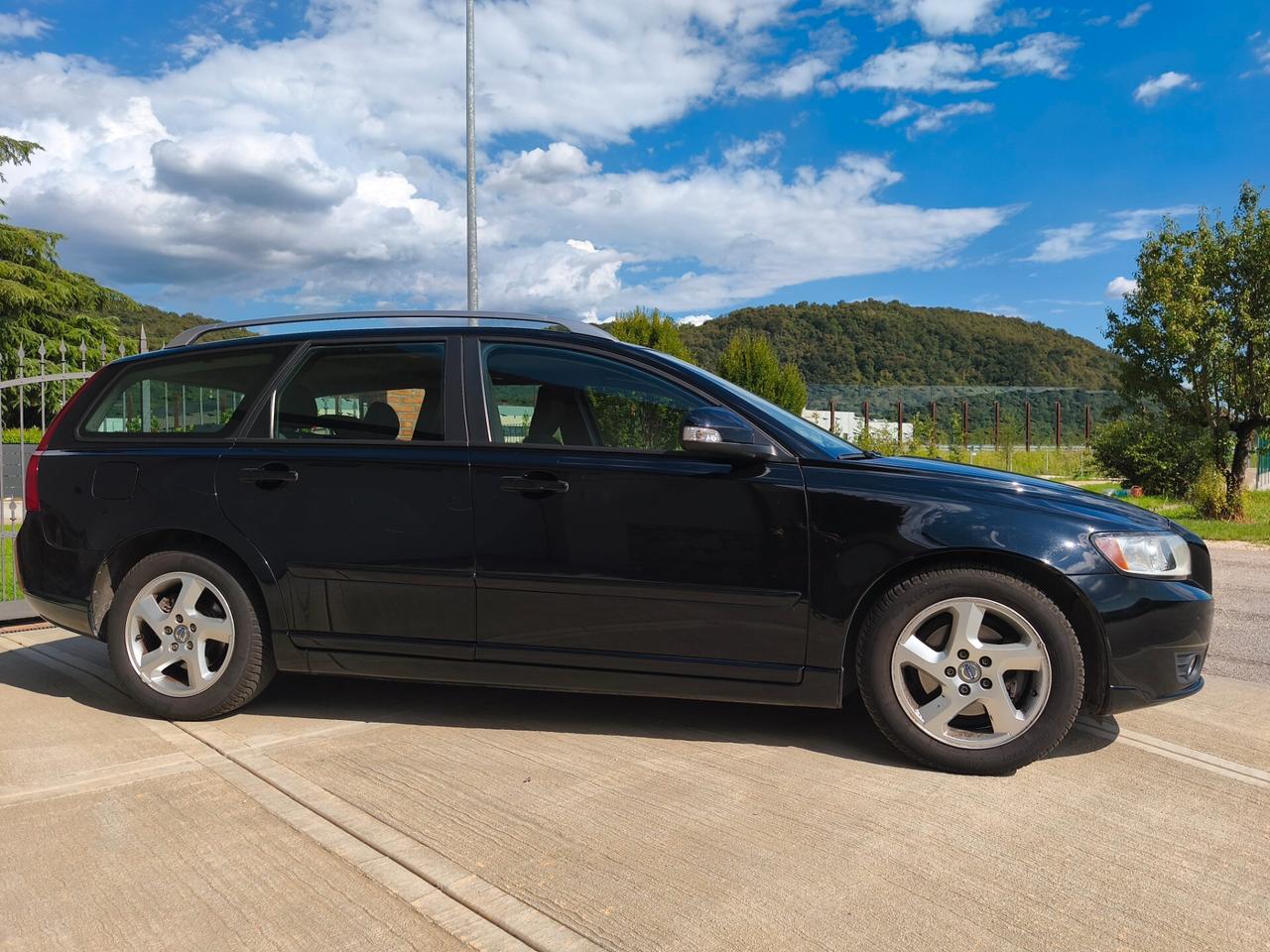 Volvo V50 D2 POLAR