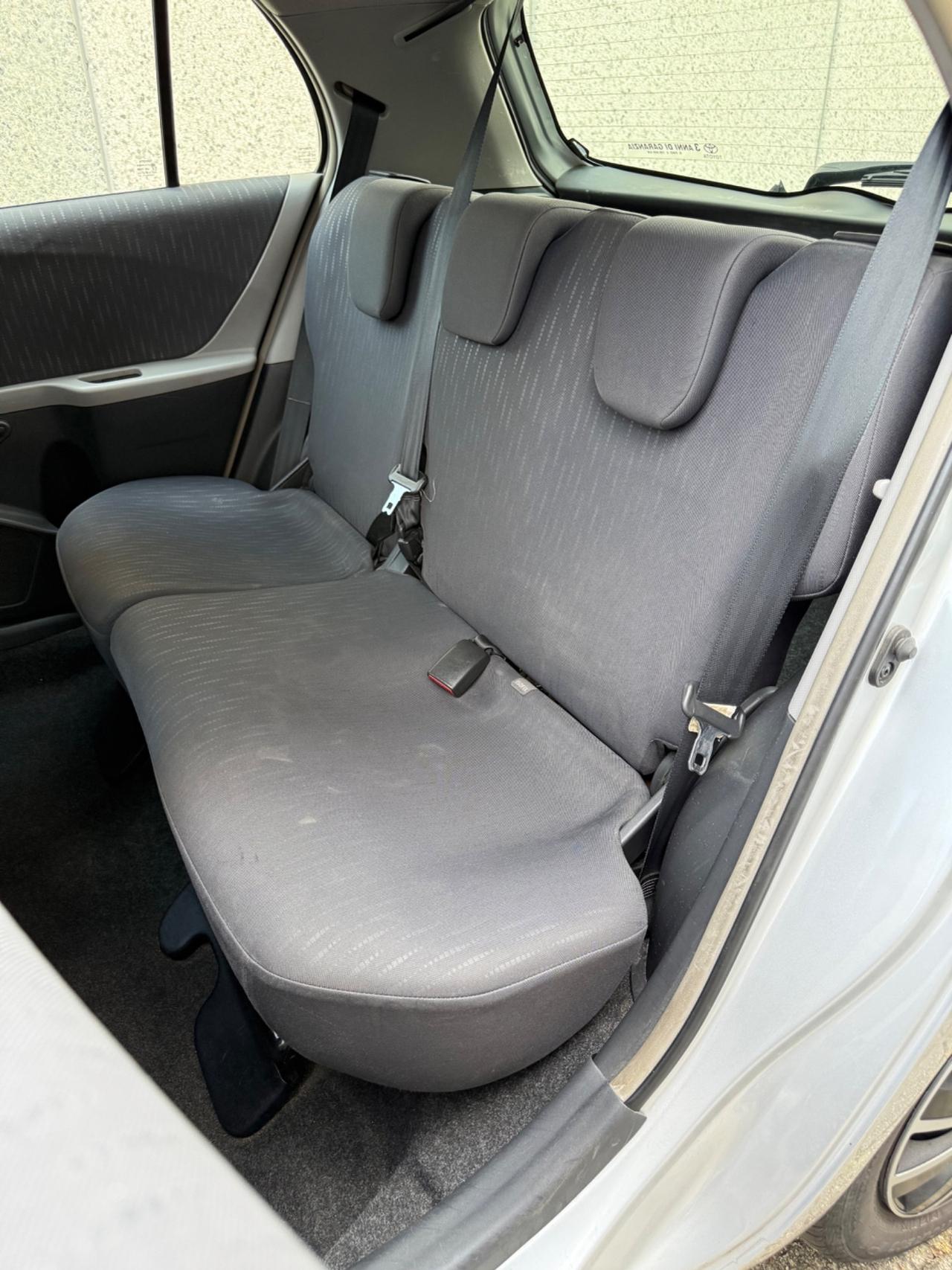 Toyota Yaris 1.3 5 porte M-MT Automatik*Neopatentati